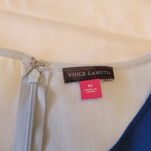 Vince Camuto two toned blue short sleeve blouse with back zipper size: M NWOT - Picture 4 of 5